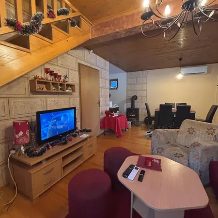 Nature House Semizovac Holiday home *