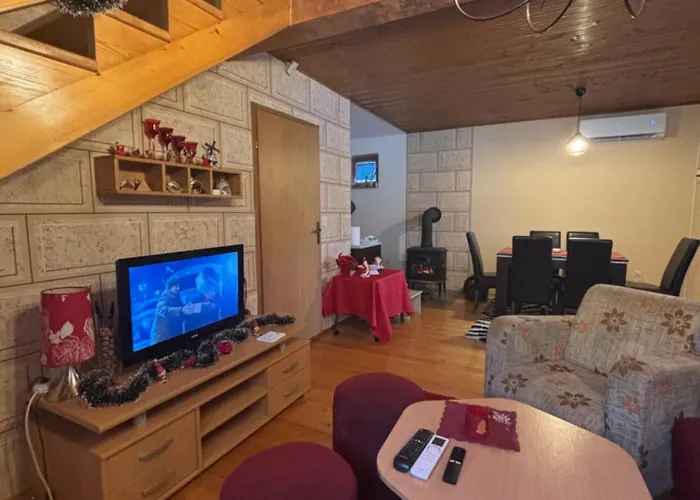 Nature House Semizovac 度假居 *