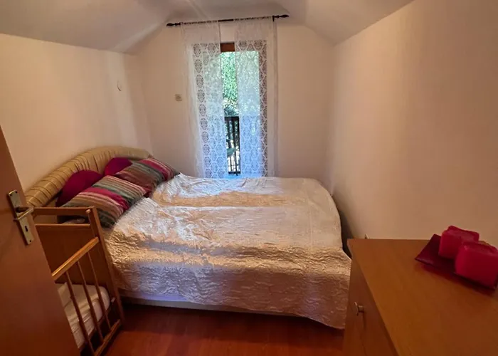 Nature House Semizovac 度假居 *